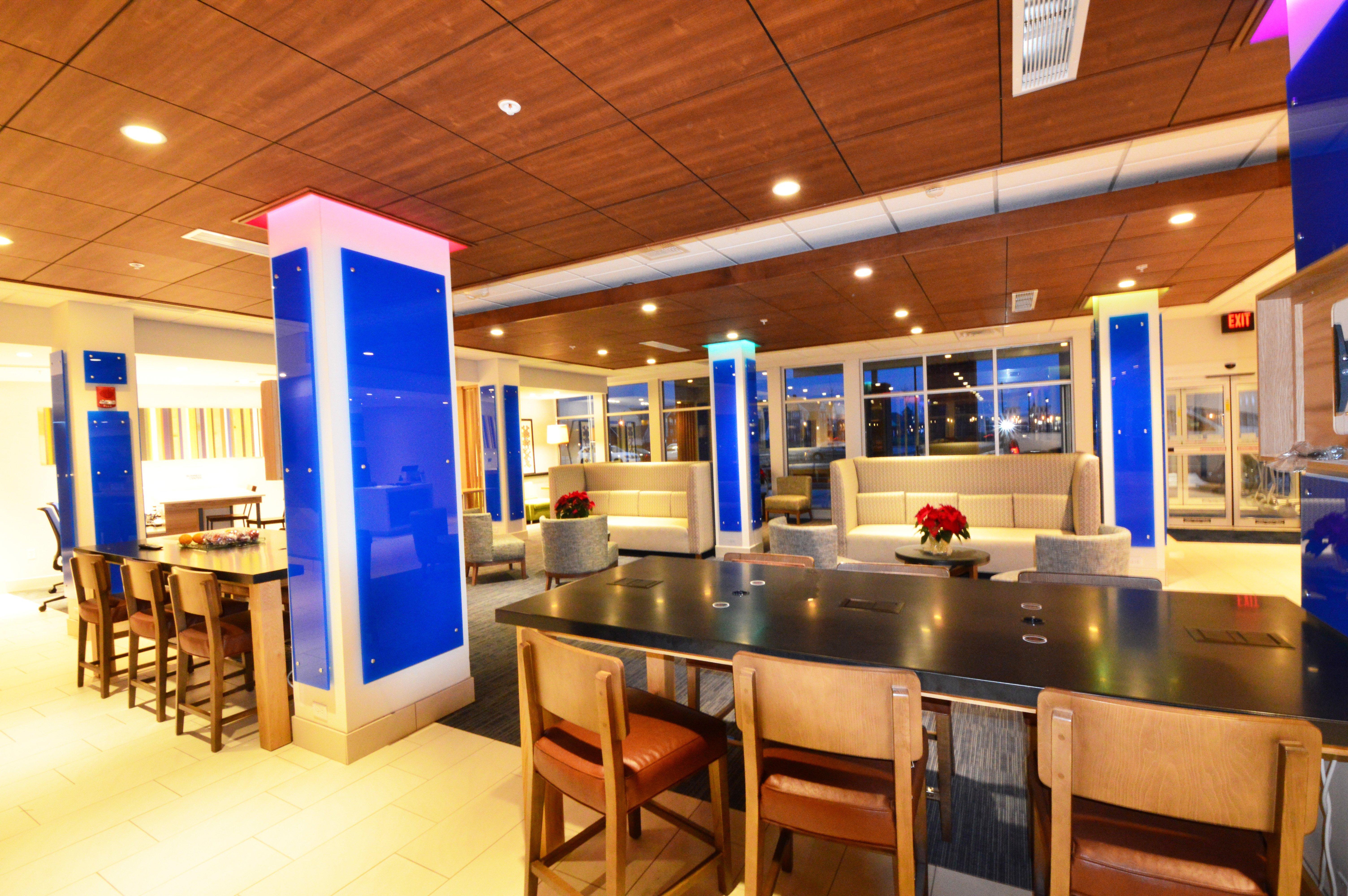 Holiday Inn Express & Suites Toledo South - Perrysburg By Ihg Экстерьер фото